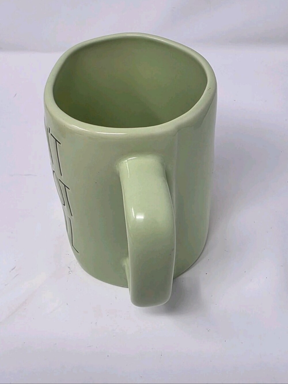 Rae Dunn “I Don't Carrot At All” Topper Mug Easter Artisan Collection 16Oz NWOT - Picture 3 of 7